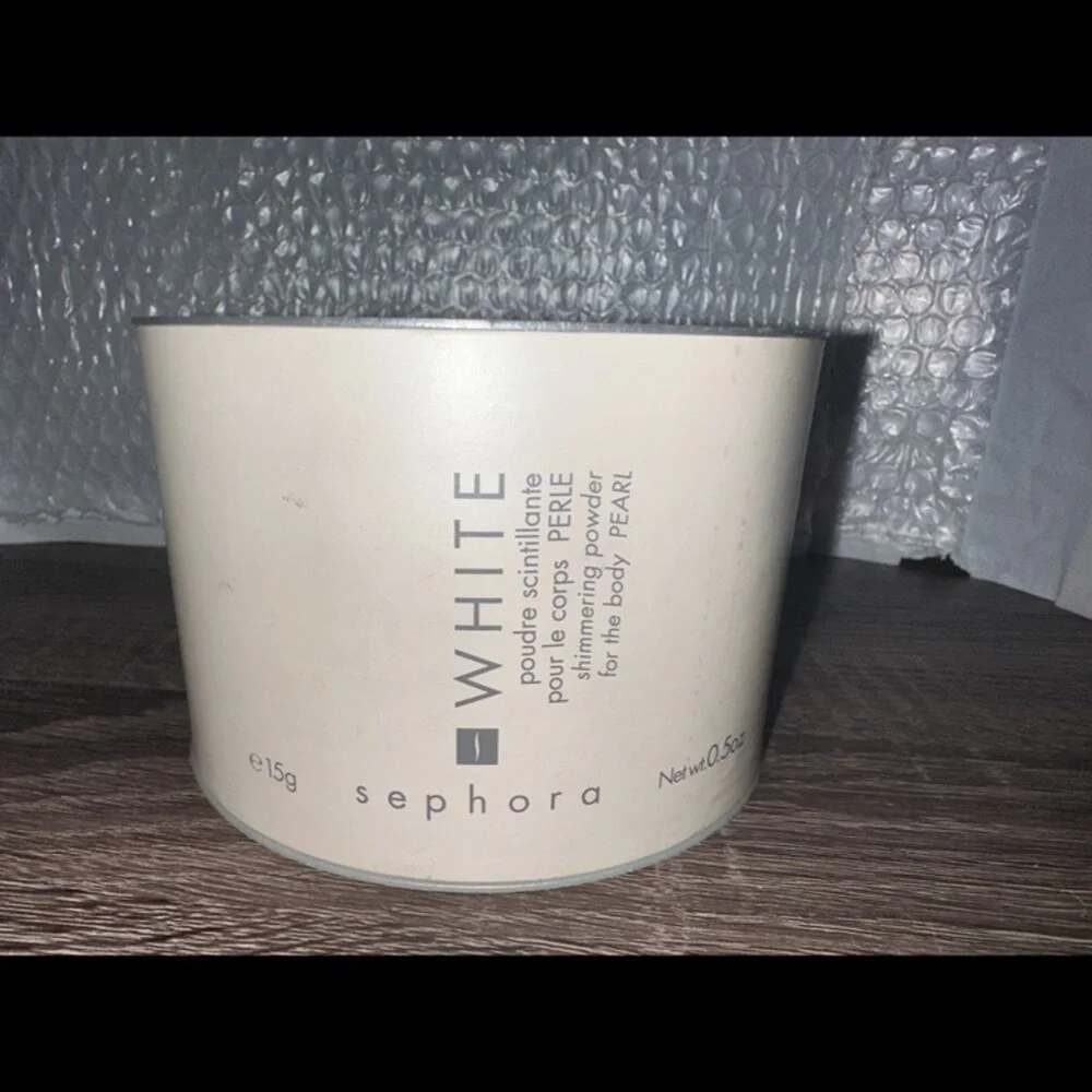 Sephora White Shimmering Powder for the Body Pearl 15g 0.5oz‎ With Sealed Puff